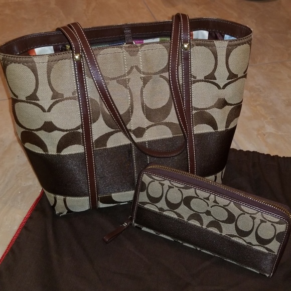 Coach Handbags - Coach purse and wallet